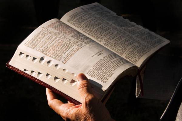 Աստվածաշունչը թարգմանելու են բելառուսերեն