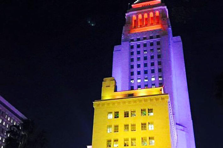 Լոս Անջելեսի քաղաքապետարանի շենքը եռագույն է «ներկվել»՝ ի հիշատակ Արցախում զոհվածների